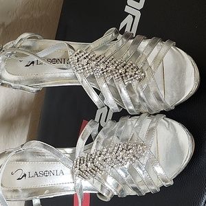 Lasonia ankle straps sandals 6.5 silver